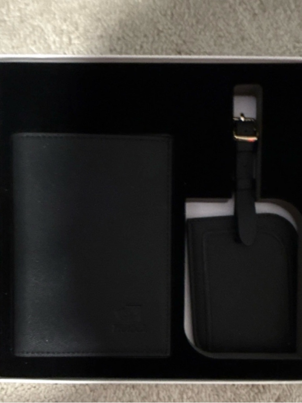 Nvidia Men's Black Leather Passport Holder and Luggage Tag Set